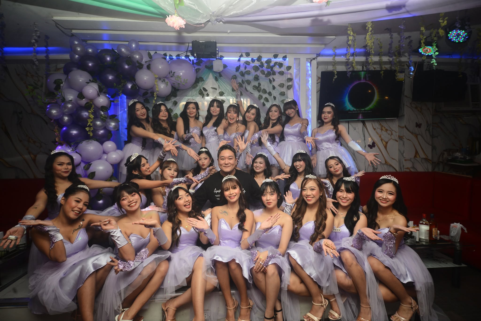Club Vivi Malate 集合写真